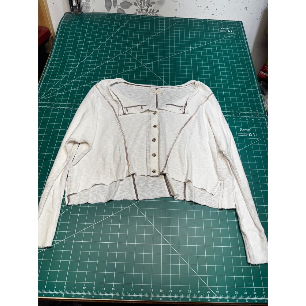 Gilded Intent Womens Small Cropped Button Front Long Sleeve Top White Raw Hem